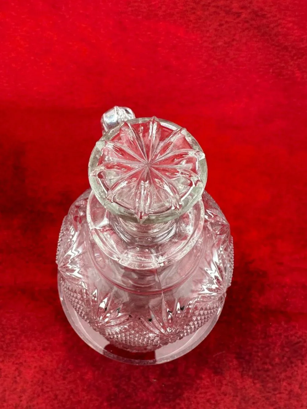 EARLY AMERICAN PATTERN GLASS STYLE PRESSED GLASS JUG/DECANTER with GLASS STOPER